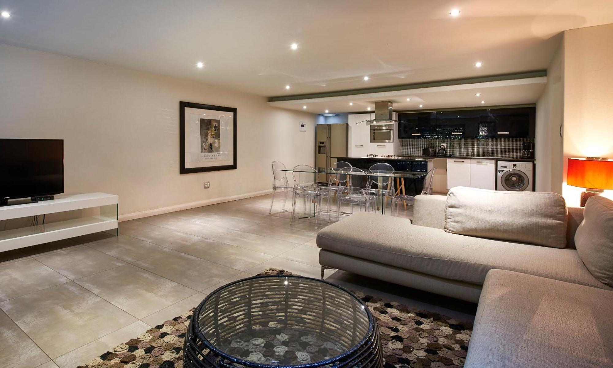 Dynasty Forest Sandown Serviced Apartments & Self Catering Hotel Γιοχάνεσμπουργκ Δωμάτιο φωτογραφία